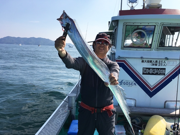 新製品のメーターテクミーＨＳ８ブレイドで満足の太刀魚！　広島県
